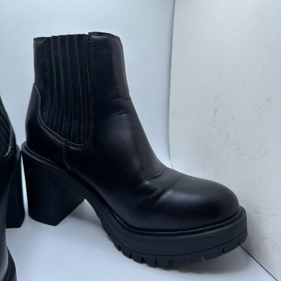 CUSHIONAIRE Women's chelsea boot +Memory Foam 8 WIDE BLACK - Picture 6 of 7